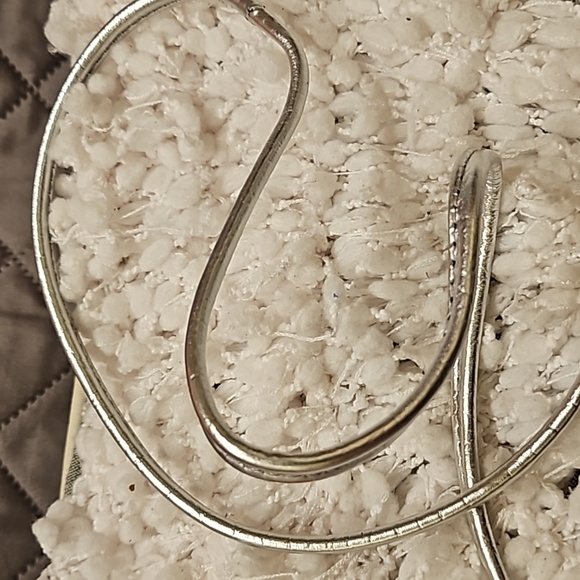 Thacker Crossbody Bag - Picture 6 of 16